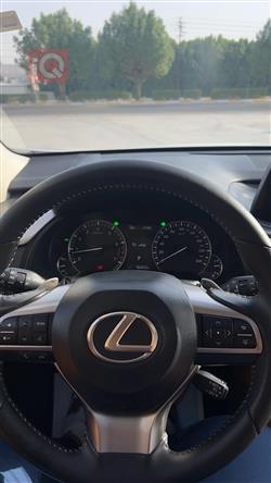لێکزس RX